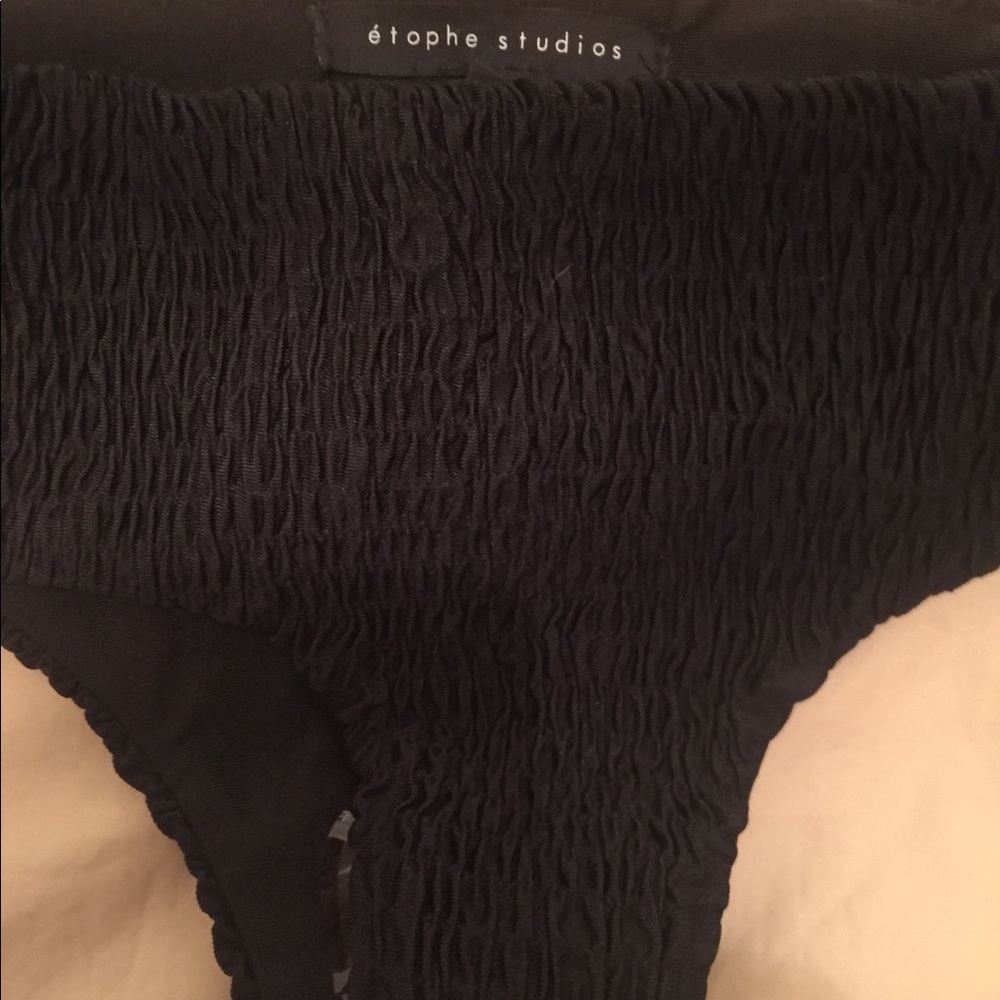 Bikini - Picture 4 of 4